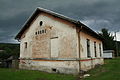 English: Train station in Mokre. Polski: Stacja kolejowa we wsi Mokre.