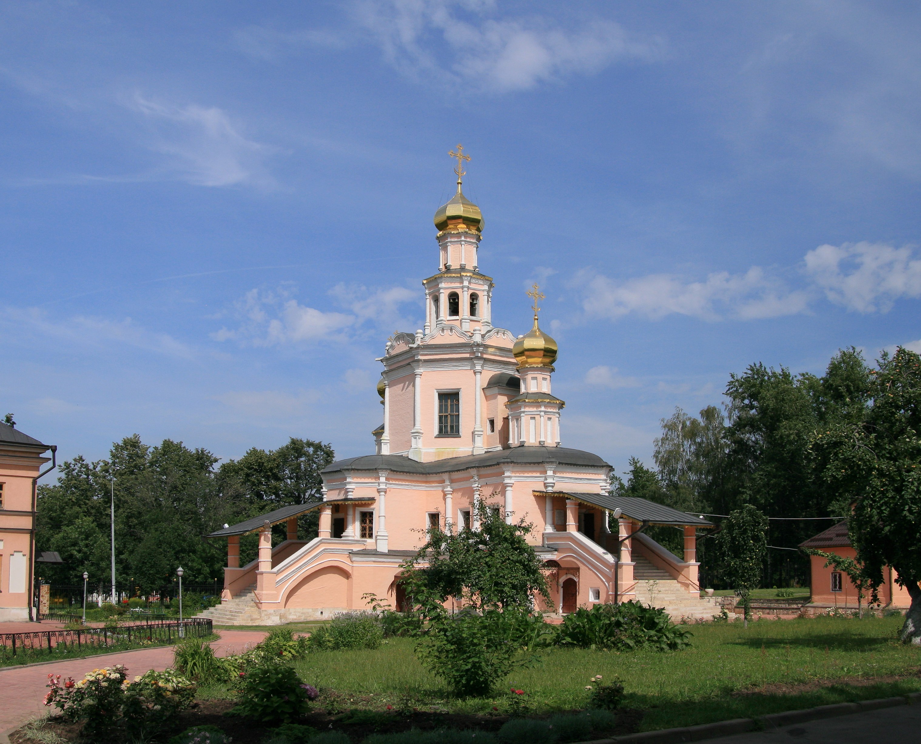 Зюзино московская. Москва храм Бориса и Глеба в Зюзино. Борисоглебский монастырь Зюзино. Усадьба Прозоровских-Бекетовых Зюзино. Церковь Бориса и Глеба в Зюзино Москва 1688-1704.