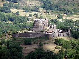 Château de Murol makalesinin açıklayıcı görüntüsü