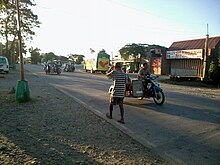National road in Mamburao, Occidental Mindoro.jpg