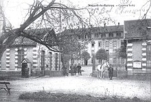 1875'te inşa edilen Sully kışlasının eski kartpostalı.