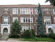 North Toronto Collegiate Institute's old building, the Roehampton Avenue entrance in July 2009. North Toronto Collegiate Institute.JPG