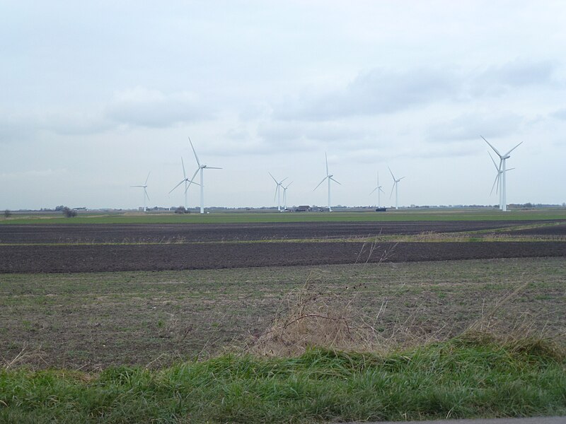 File:On the edge of the Cambridgeshire Fens - geograph.org.uk - 3330817.jpg
