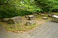 大里寺礎石（高井田横穴公園内）