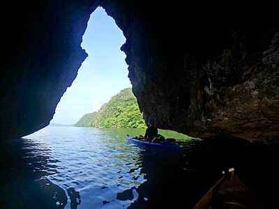 Palau Rock Islands 03.jpg