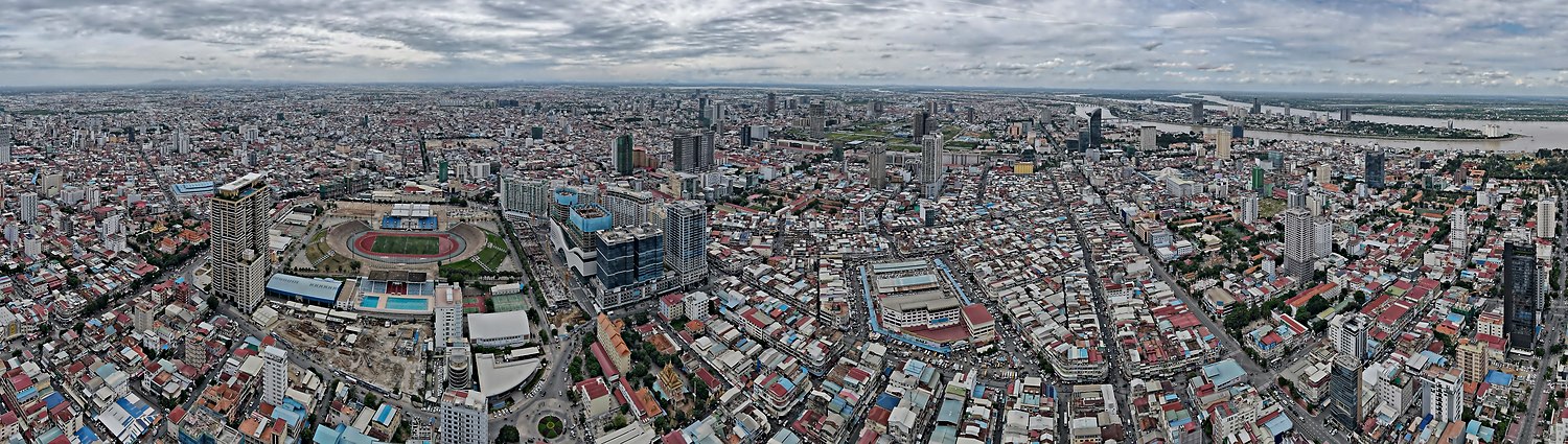 Panoramic view of Phnom Penh.jpg