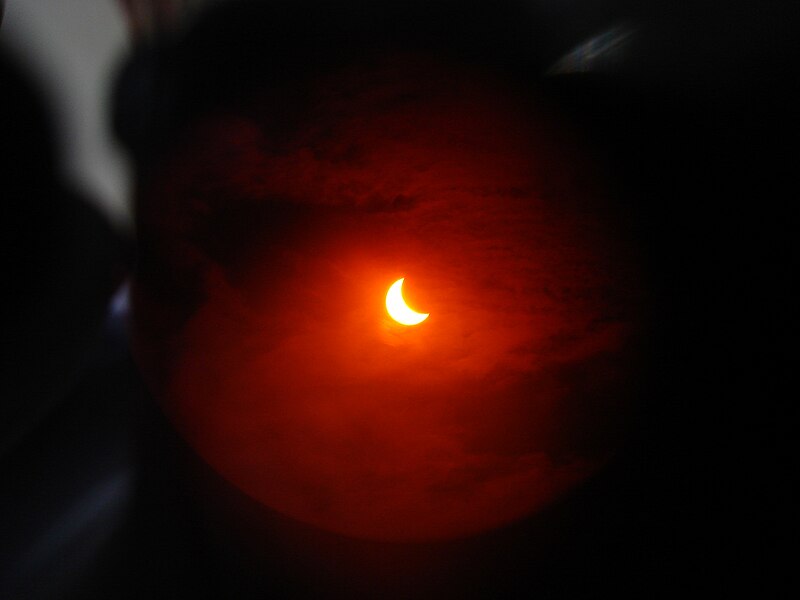 Fil:Partial Solar Eclipse India.JPG