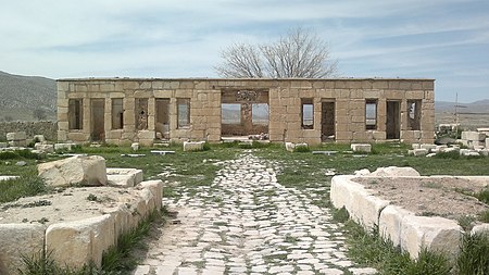 Pasargad Karvansaraye mozaffari.jpg