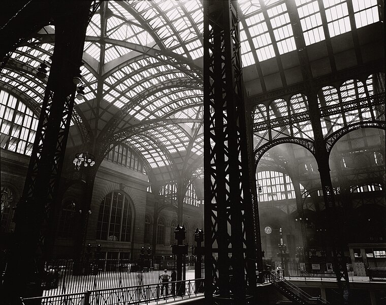 File:Penn Station, Interior, Manhattan (NYPL b13668355-482603).jpg