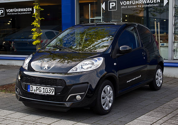 Facelifted Peugeot 107 (2012)