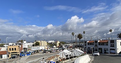How to get to Playa del Rey with public transit - About the place