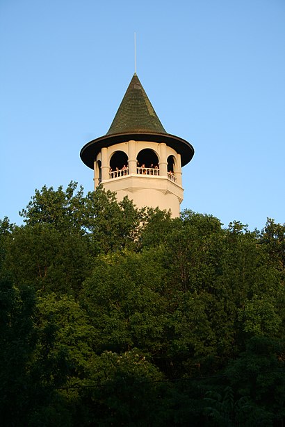 How to get to Witch's Hat Water Tower with public transit - About the place