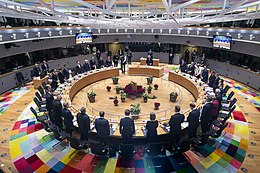 Posiedzenie Rady Europejskiej (32442286928).jpg