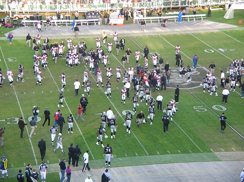 File:Postgame at Falcons at Raiders 11-2-08.JPG