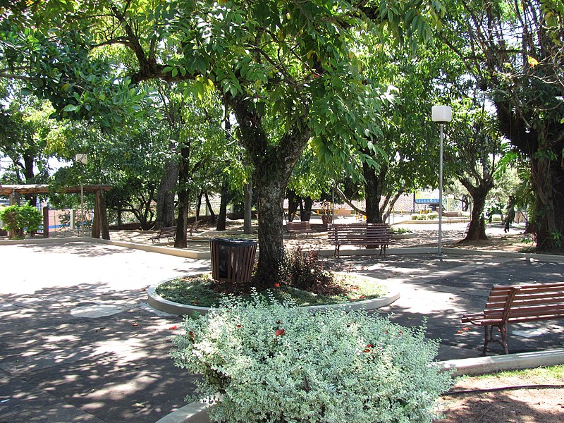 File:Praça Concórdia 004.JPG