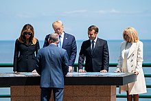 Prezydent Trump w Dday75 (48051467032).jpg