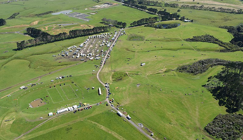 File:Puhinui Craters 2018.jpg