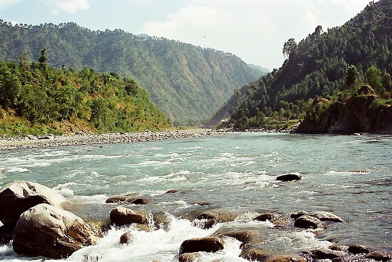 File:RaviRiver-Chamba.JPG