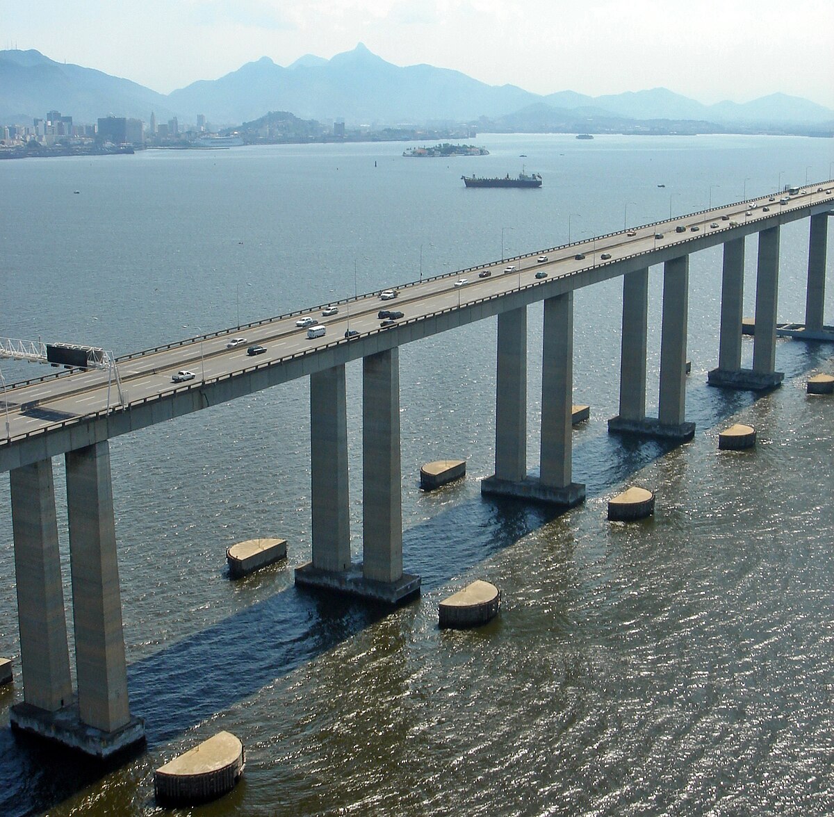 Como está a ponte rio-niterói agora