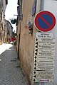 Français : Rue piétonne à Barjac (Gard).