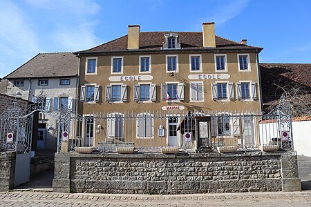 Saint Sernin du Plain (71) Mairie