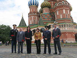 The Soyuz TMA-19 prime and backup crews conduct their ceremonial tour of Red Square on 31 May 2010.