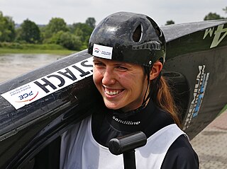 <span class="mw-page-title-main">Aleksandra Stach</span> Polish canoeist (born 2000)