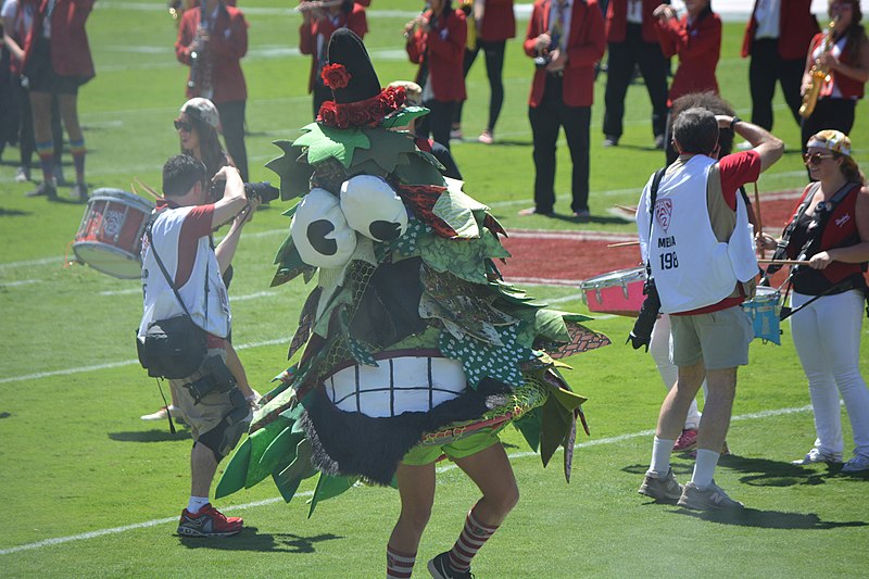 File:Stanford vs. UC Davis (15065780886).jpg