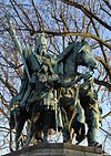 Carolus Magnus szobra Párizsban - leafloff.jpg