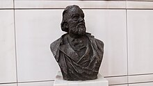 Tappein bust in front of the Merano hospital