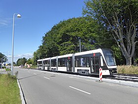 Tramo Stadler Variobahn ĉe Hestehaven