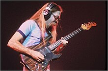 Guitarist Jeff "Skunk" Baxter left Steely Dan in 1974 when they ceased performing live and began working in the studio exclusively. The Doobie Brothers - Jeff Skunk Baxter.jpg