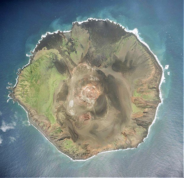 File:Tori-Shima Island of Izu-Islands Aerial photograph.2001.jpg