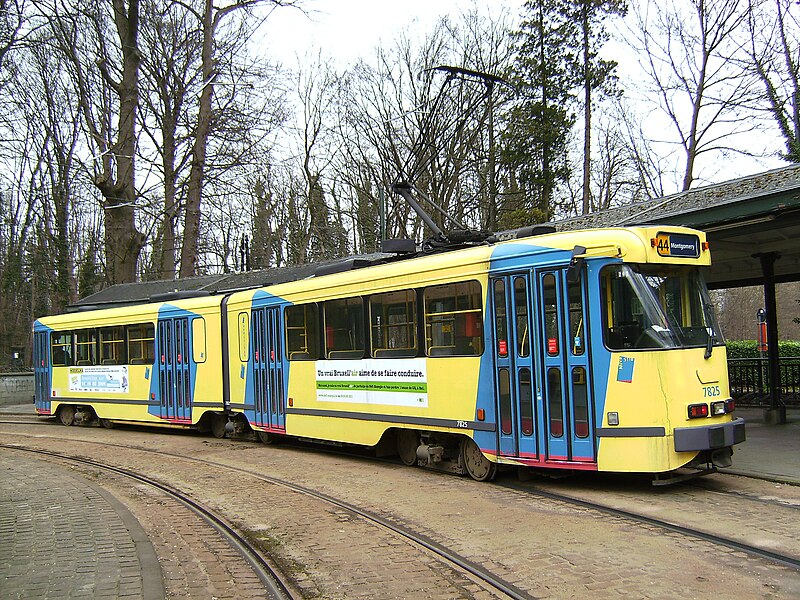 File:Tram 7825 in Tervuren-2.jpg