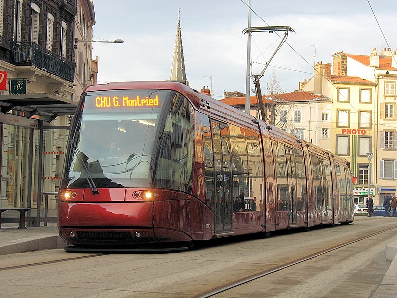 File:Tramway-clermont-ferrand-2.jpg