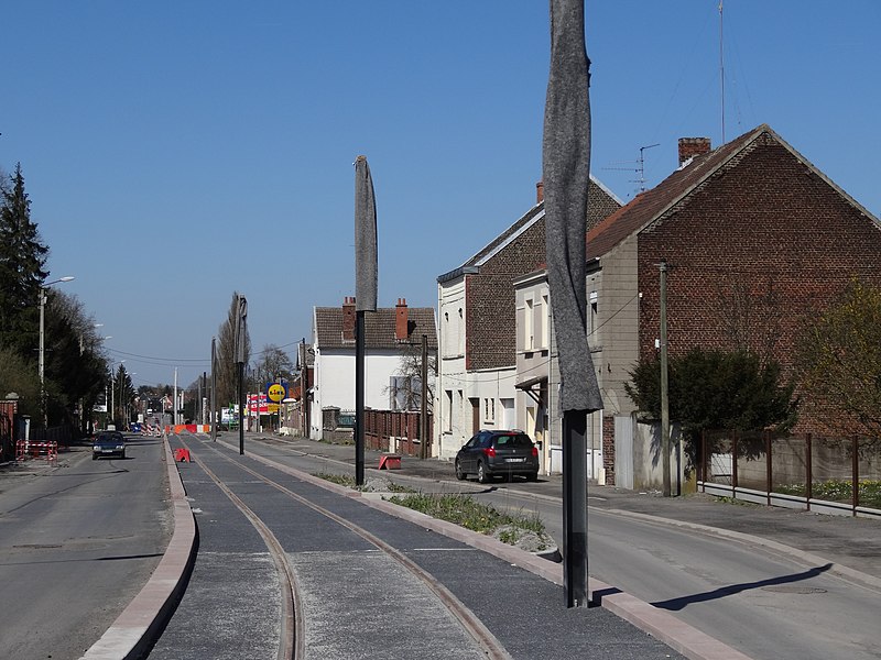 File:Travaux de la branche vers Vieux-Condé de la ligne B du tramway de Valenciennes en avril 2013 (217).JPG