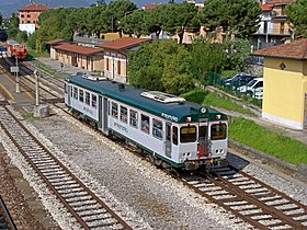 Trenord ALn 668 145 Iseo 20120428.JPG