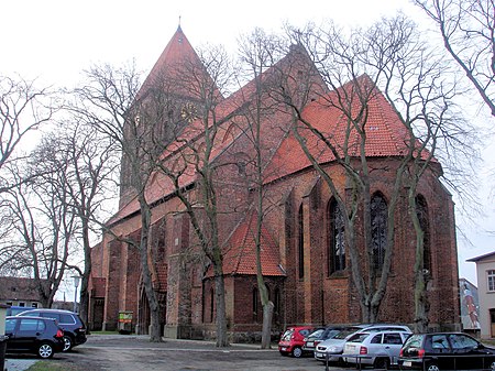 Tribsees Thomaskirche von Osten.jpg