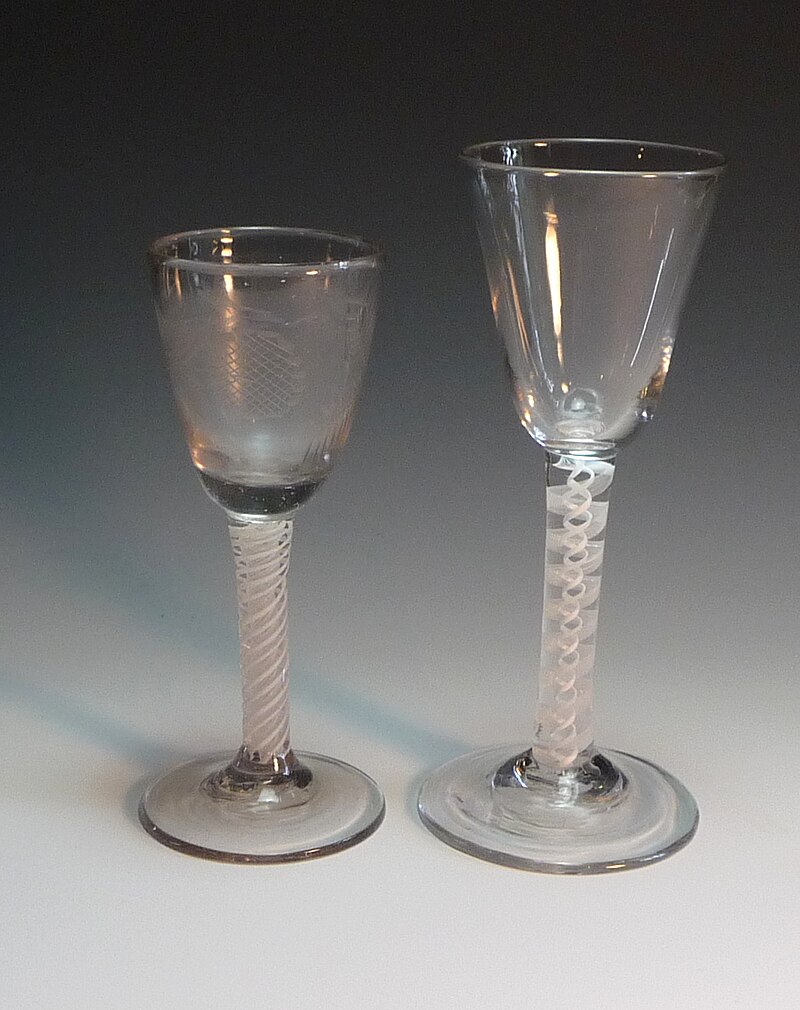 Wine glass - Wikipedia