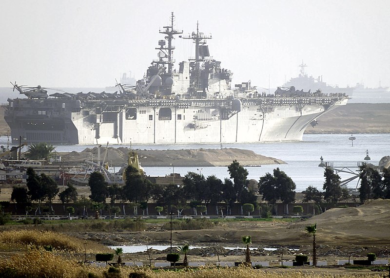 File:US Navy 030204-N-6920A-001 The amphibious assault ship USS Bataan (LHD 5) maneuvers its way through the eighteen-hour transit of the Suez Canal.jpg