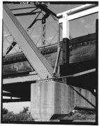 VIEW, LOOKING SOUTHWEST, SHOWING PIER AND ROLLER BEARING SHOE DETAIL - Manzanola Bridge, State Highway 207, spanning Arkansas River, Manzanola, Otero County, CO HAER COLO,13-MANZ.V,1-12.tif