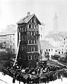 134: Feuerwehrübung am Steigerturm vor dem Brunnhaus am Katzenbach, 1884