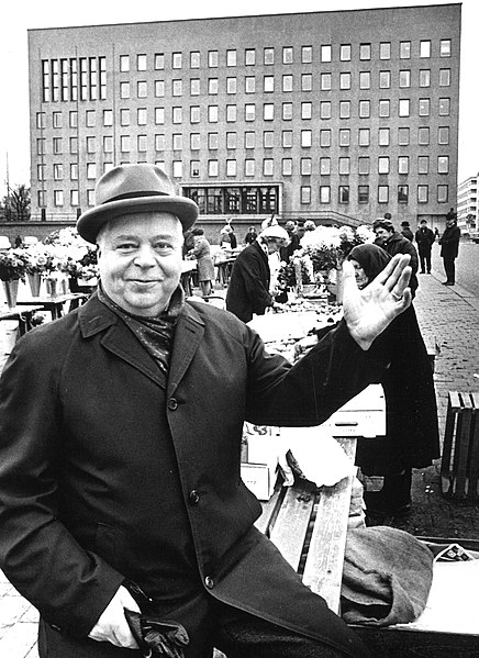 File:Veikko-Kokkola-1970.jpg