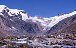 Blick vom Maurertal auf den Maurerkees, den Mittleren Maurerkeeskopf (linker Bildrand) und den rechts davon liegenden Hinteren Maurerkeeskopf