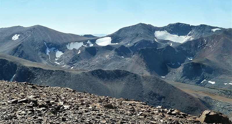 File:View South from Mt Gibbs Summit.jpg
