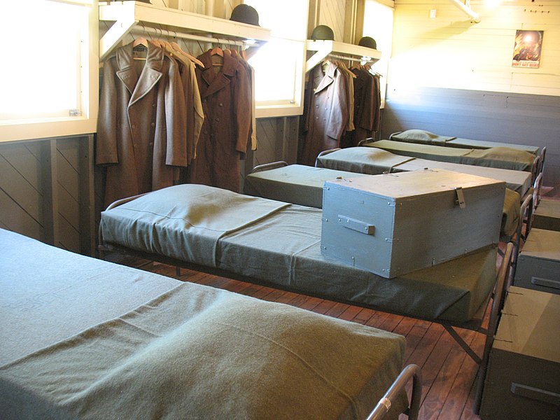 File:WWII-Footlocker-on-bed.jpg