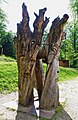 Baumwelt Aus dem Holz einer 230 jährigen Eiche WaldMenschen von Thomas Rees ein ständige Ausstellung auf dem Skulpturenpfad des Waldhaus Freiburg