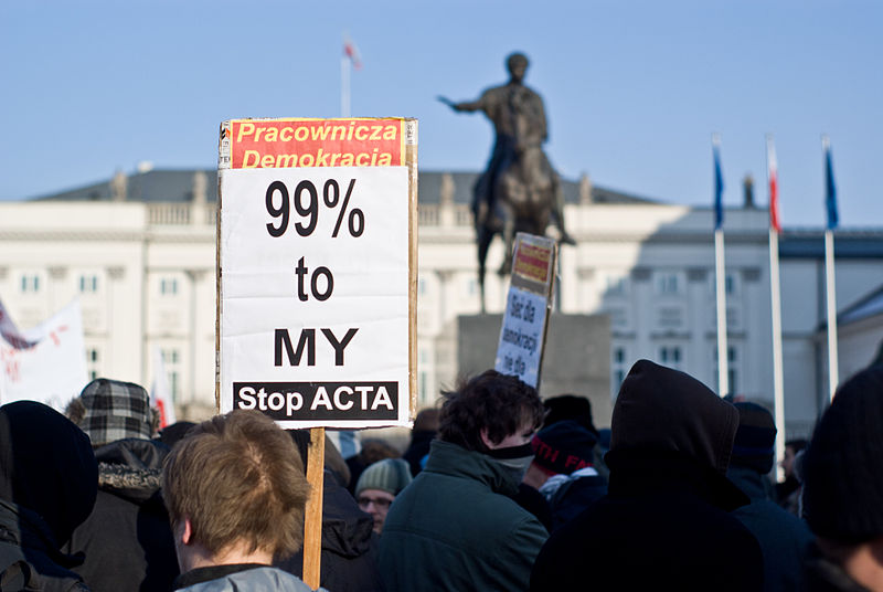 Plik:Warszawa, Pałac Prezydencki, protest ACTA 02.jpg