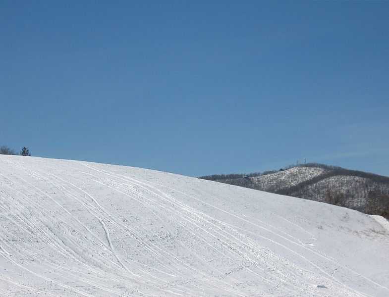 File:Woody's Knob & Towers.JPG