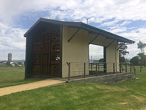 Yarram kereta api barang shed.jpg